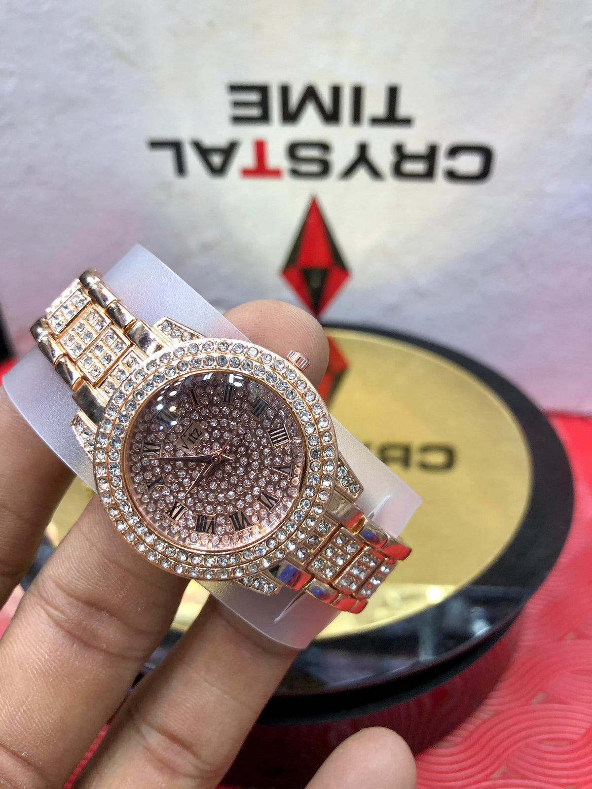Unisex Diamond Quartz Watch (Golden & Silver)